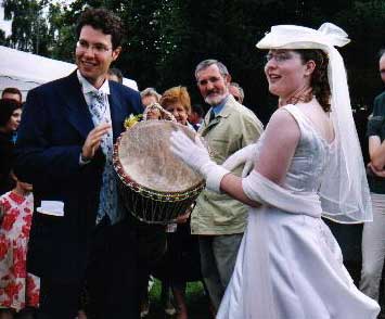 La s&eacute;ance de Tam-Tam au vin d'honneur